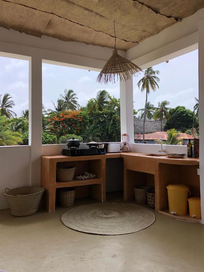 Mlango Paje House Bed and Breakfast Esterno foto