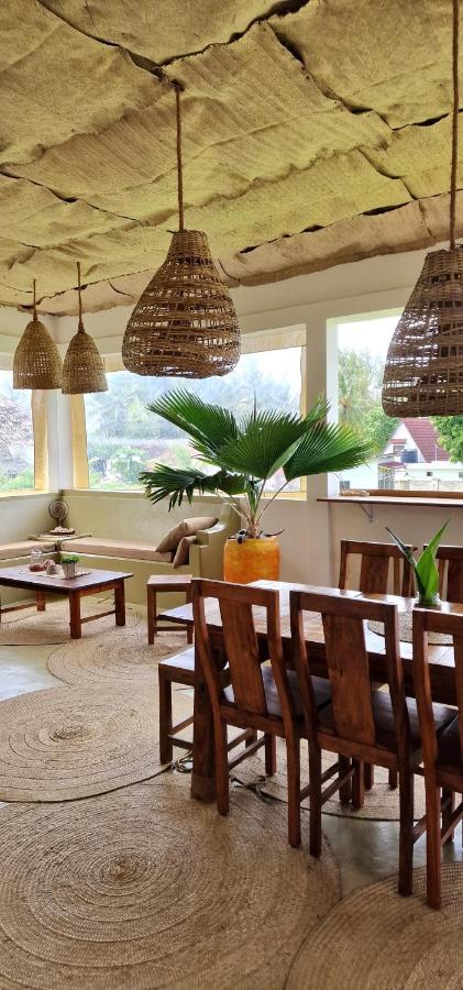 Mlango Paje House Bed and Breakfast Esterno foto